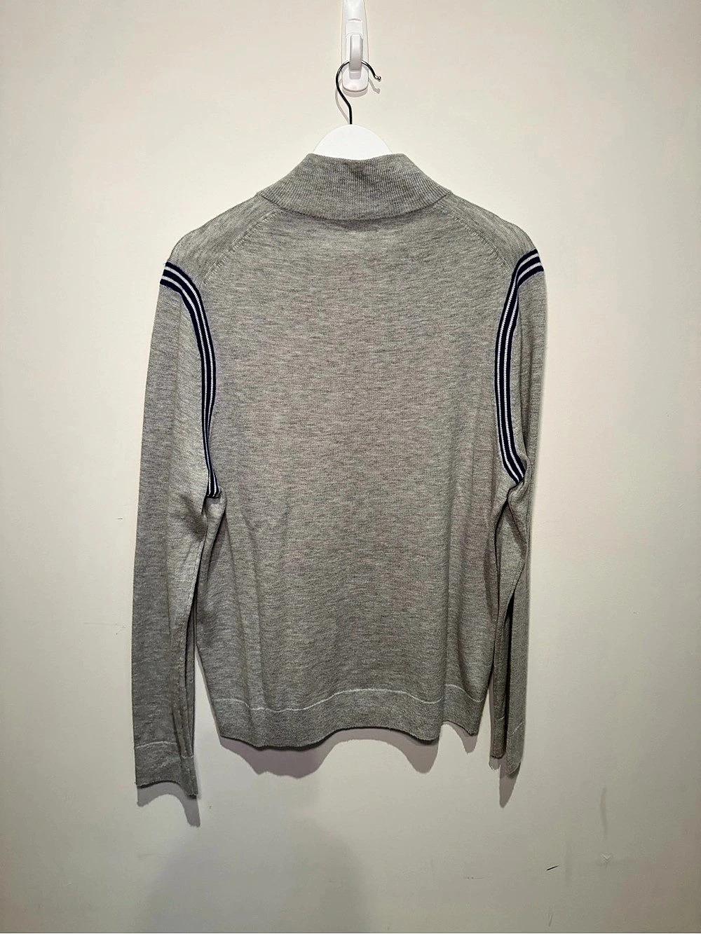 Michael Kors Men'Small Quarter Zip Sweater Gray Small Like New - Picture 3 of 3